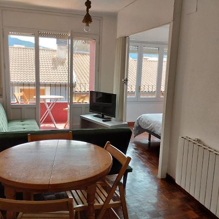 Luminoso, Centrico Y Silencioso Apartamento Jaca Exteriör bild