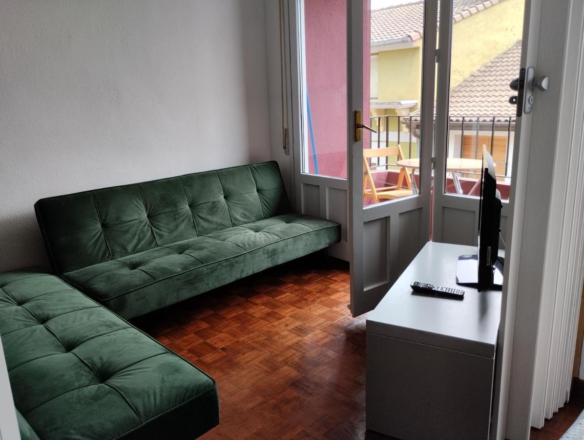 Luminoso, Centrico Y Silencioso Apartamento Jaca Exteriör bild