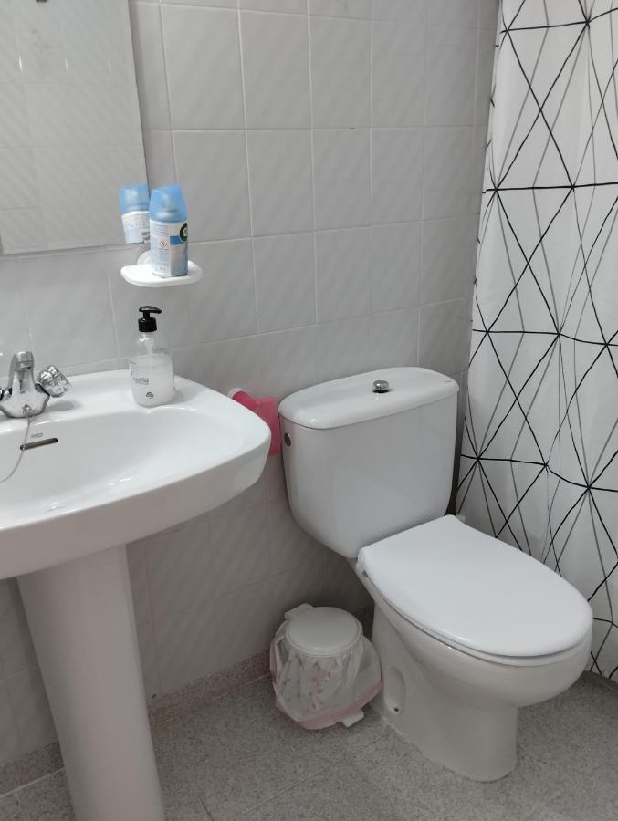 Luminoso, Centrico Y Silencioso Apartamento Jaca Exteriör bild